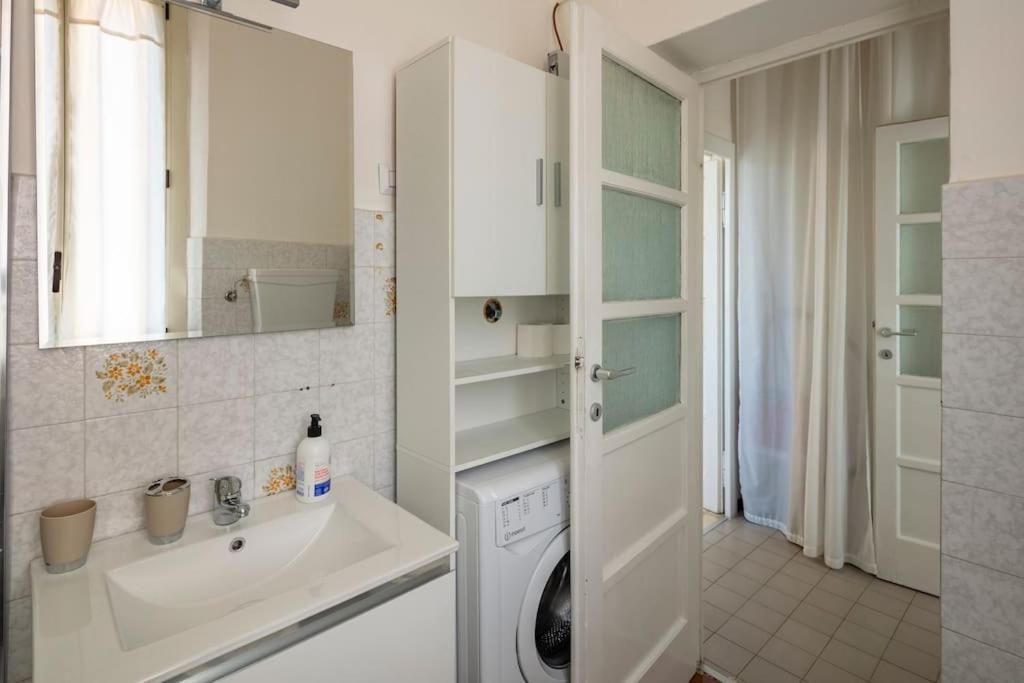 Appartamento Vicino Ospedale Con Self Check-In Парма Экстерьер фото